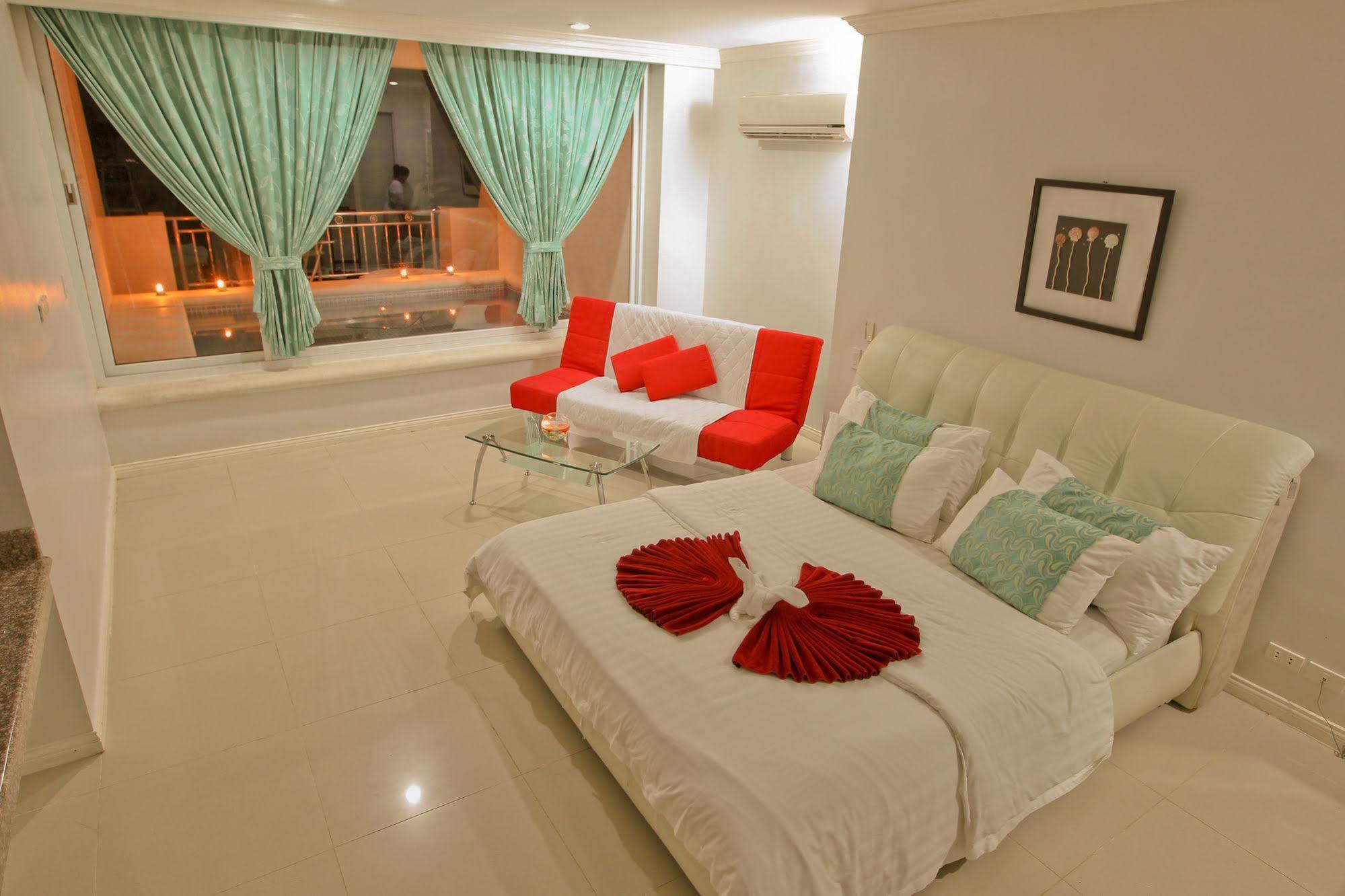 Boracay Grand Vista Resort & Spa Yapak Bagian luar foto
